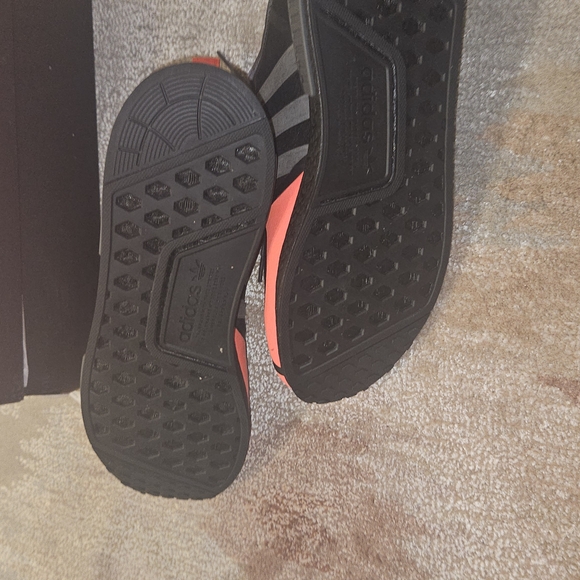Adidas NMD R1 - Black and Red Sneakers - Size 14 - Picture 7 of 9